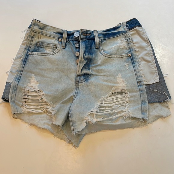 FRAME Denim Shorts Size 25 - Picture 2 of 9